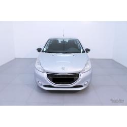 PEUGEOT 208 1.4 HDi Business