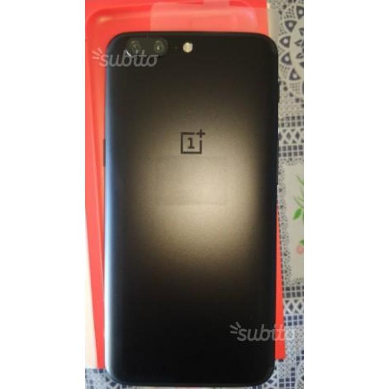 OnePlus 5 pari al nuovo