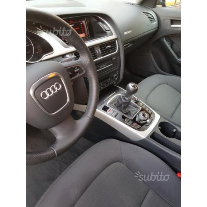 Audi A5 sportbak 2.0cc 170cv 44000km certificati