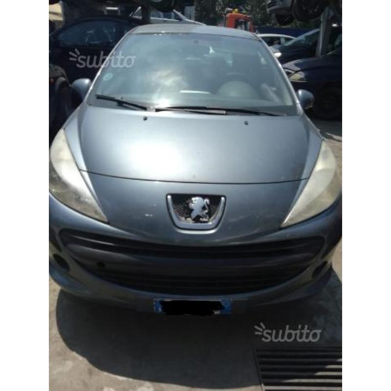 Peugeot 207 per ricambi